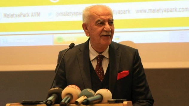 Başkan Yardımcısı Mehmet Kavuk gazetecilerle bir araya geldi.