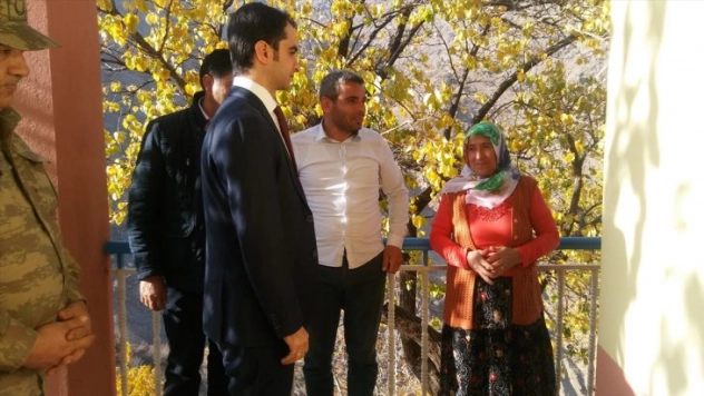 Kale Kaymakamı Güder'den şehit ailesine ziyaret