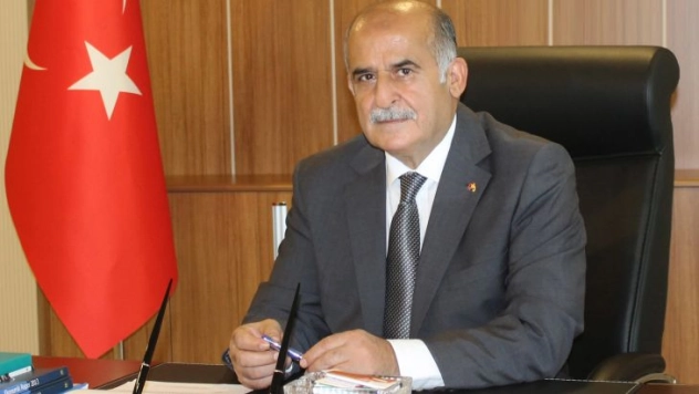 Erkoç, Gazeteciler Toplumun Işığıdır