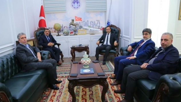 Başkan Gevrek, Başkan Gürkan'ı Ziyaret Etti