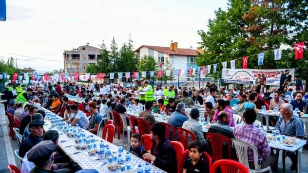 Orduzu ve Darende İftar Programları Yapıldı