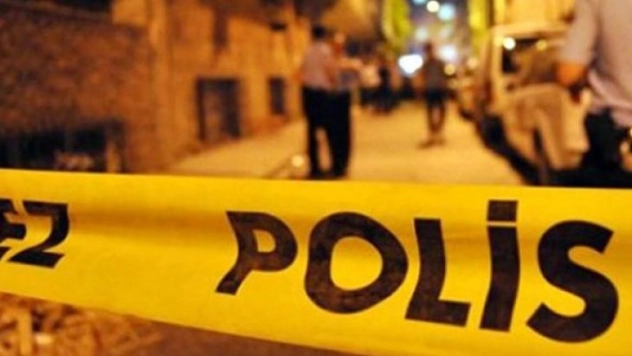 Mahalle muhtarının evine silahlı saldırı