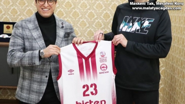 Elazığ İl Özel İdare, Kristine Vitola'yı transfer etti