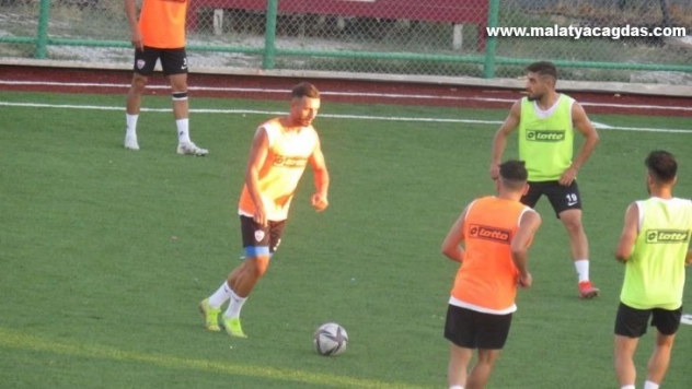 Elazığ Karakoçan FK çift kale çalıştı