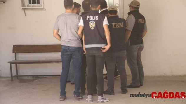 Elazığ merkezli FETÖ operasyonu 4  gözaltı