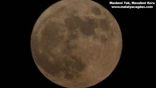 Elazığ semalarında dolunayın görsel şöleni