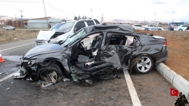 Elazığ'da trafik kazası: 5 yaralı