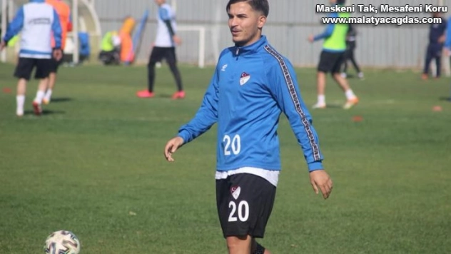 Elazığspor, Cengizhan Akgün'le sözleşmesini 1 yıl uzattı