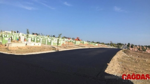 Emirsultan Mezarlığına çevre düzenlemesi yapıldı