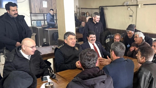 Emniyet Müdür Karaburun'dan, Köprüköy'de 'Huzur toplantısı'