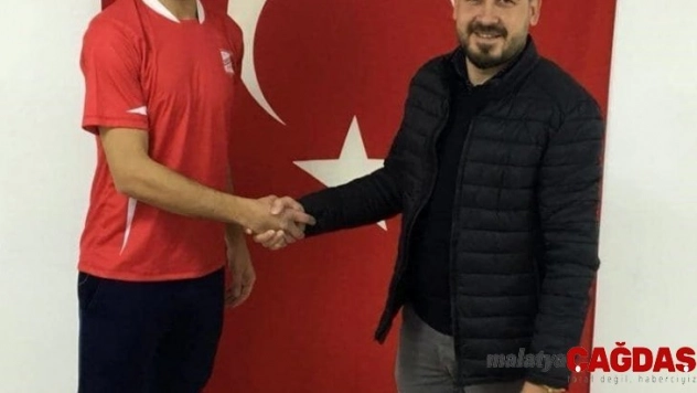 Emre Özden, Ayvalıkgücü Belediyespor'da
