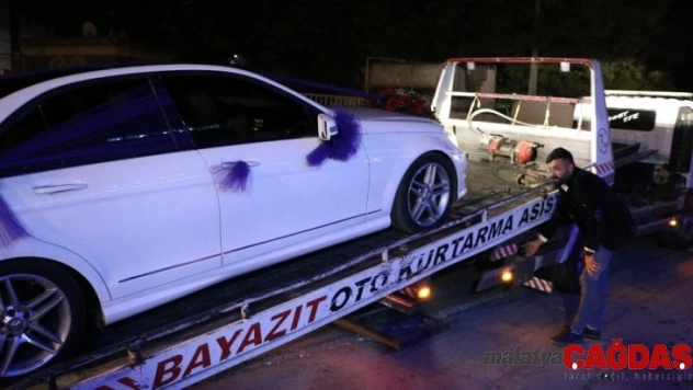 En 'çekici' düğün