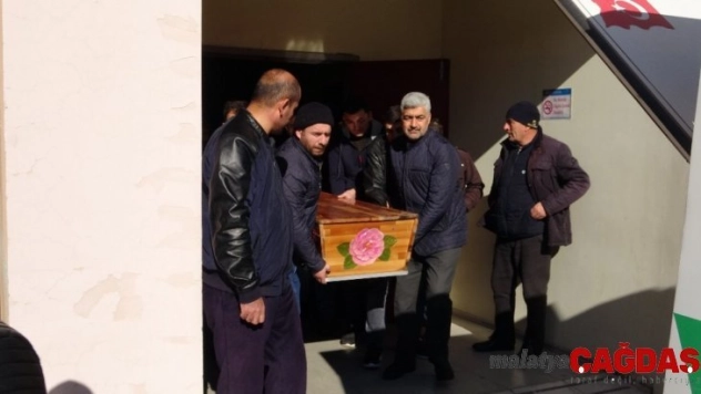Endoskopi için ayakta geldiği hastaneden cenazesi çıktı