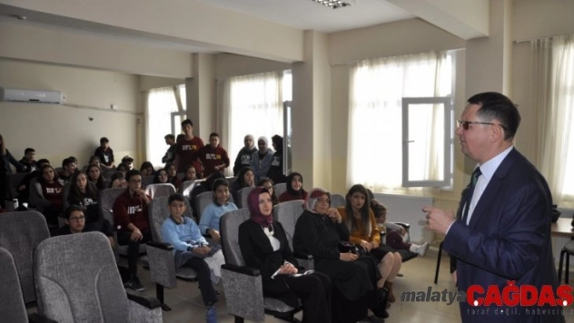 Engelli öğretmen ile öğrenci hayat hikayelerini paylaştı