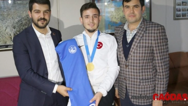 Engelli sporculara malzeme yardımı