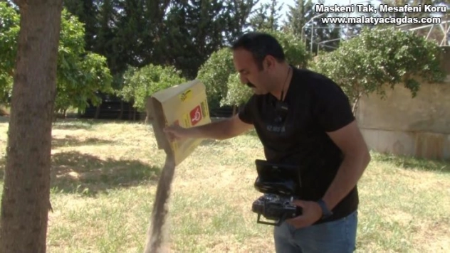 Engelliler için gözlük kabından temizlik robotu yaptı