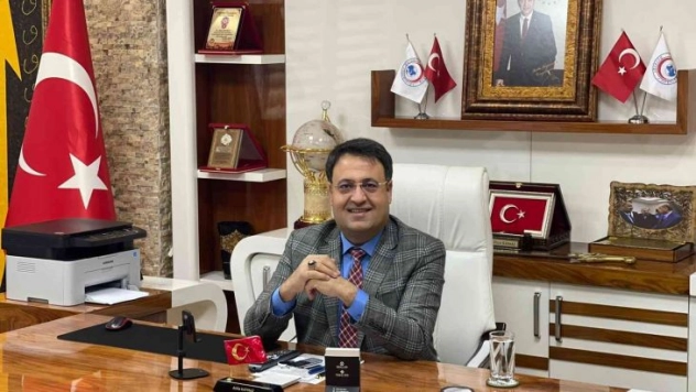 Erdemliler Hareketi 'Mavi Vatan' için uzmanlarıyla bir araya geliyor