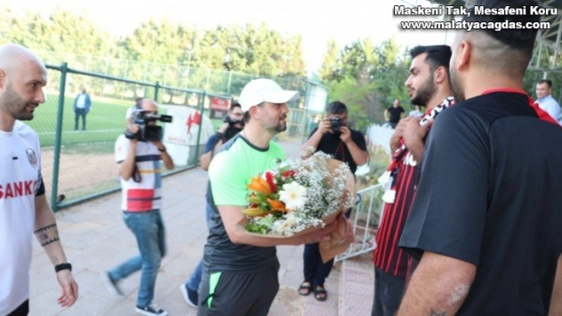 Erol Bulut, Gaziantep FK ile ilk antrenmanına çıktı