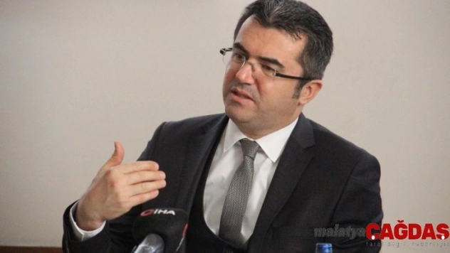 Erzurum'da yaşanan sis nedeniyle uçak seferlerinin iptal edilmesi