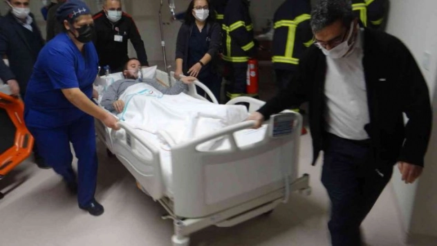 Erzurum Şehir Hastanesinde gerçeğini aratmayan deprem tatbikatı