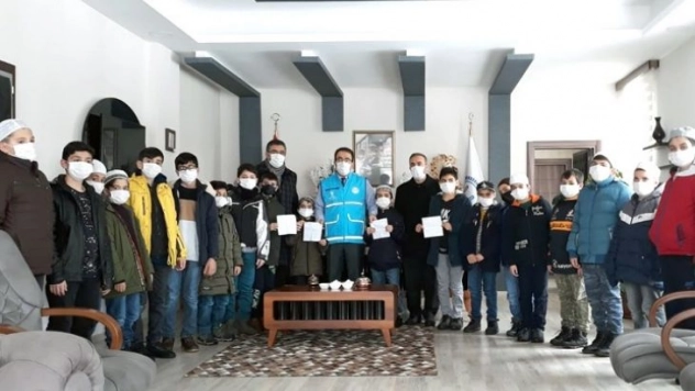 Erzurumlu Minik hafızlar, İdlib'deki kardeşlerini unutmadı