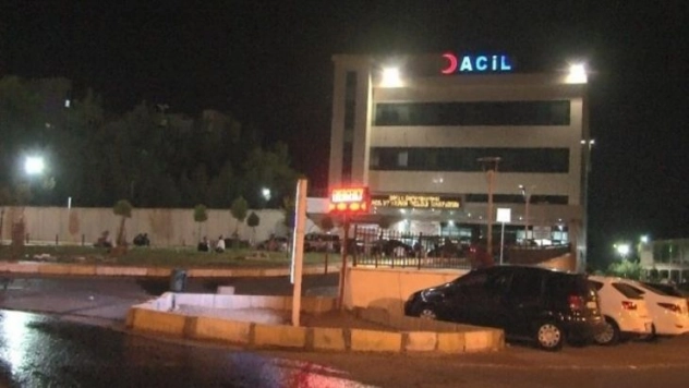 Eşine satırla saldıran cani koca yakalandı