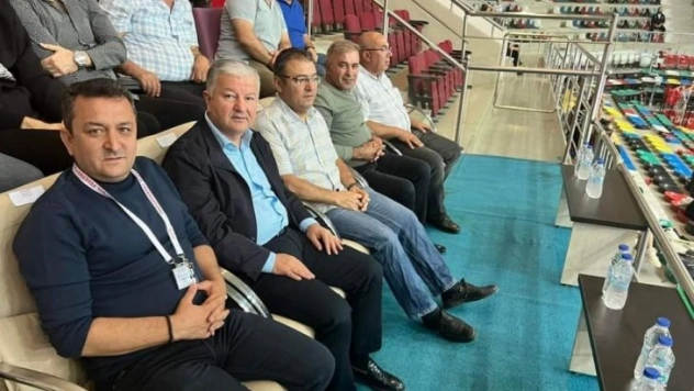 Eski Develi Kaymakamı Duru, Develi Belediye Voleybol Takımını yalnız bırakmadı