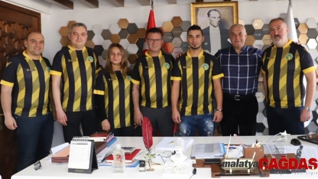 Eski Fenerbahçeli futbolcu amatör ligde