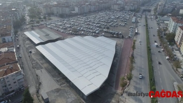 Eski garajda açık oto pazarı kurulacak