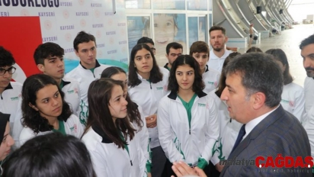 Eskici THOM Sporcuları İle Bir Araya Geldi