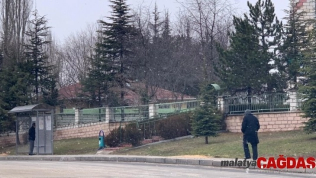 Eskişehir kent merkezinde kar yağışı başladı