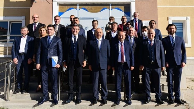 ETÜ yönetimi, kurum yöneticileriyle bir araya geldi