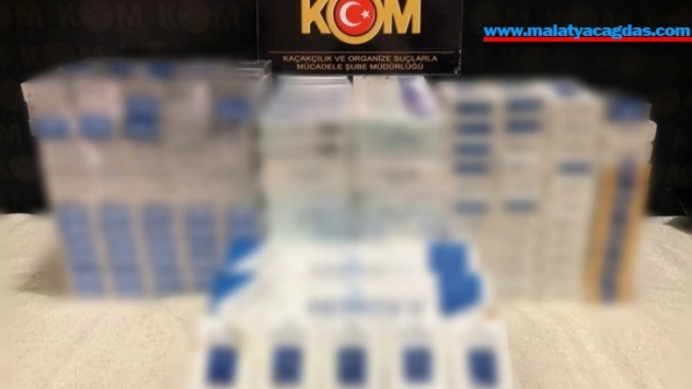 Ev aramasında kaçak sigara ele geçirildi