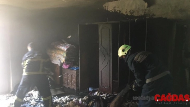 Ev yangınında maddi hasar oluştu