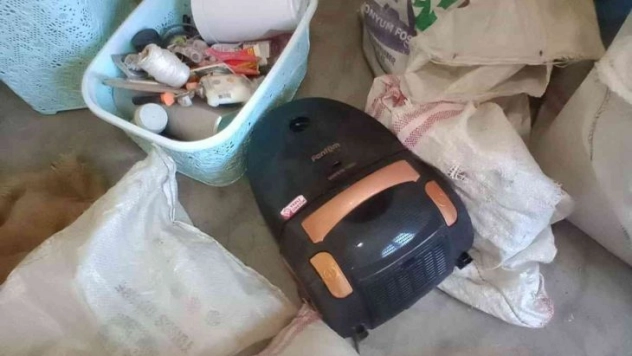 Evde ne bulduysa çalmış