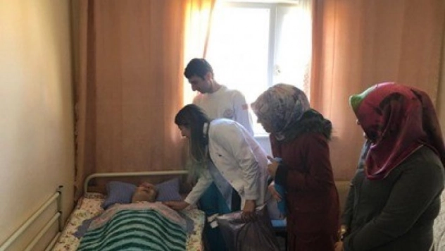 Evde sağlık hizmetleri 22 ekiple yürütülüyor