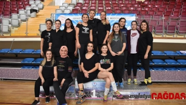 Evinin Sultanları ve Sokaklar Bizim Turnuvası sona erdi