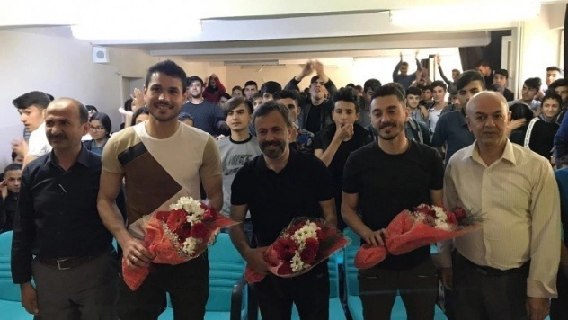 Evkur Yeni Malatyaspor'dan okul ziyareti