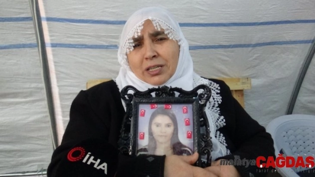 Evladı için 109 gündür oturma eylemi yapan annenin ağıtları yürek dağladı