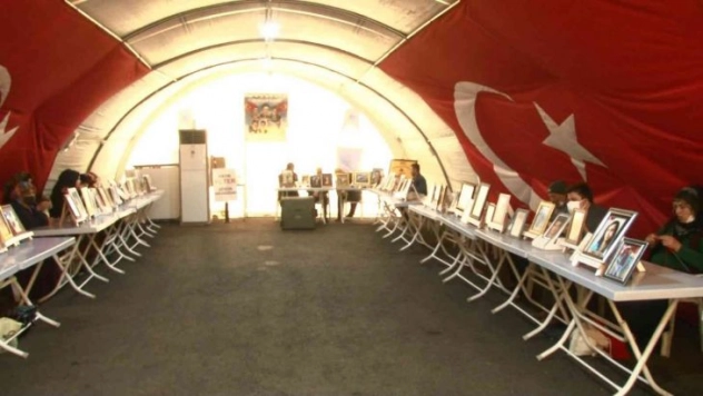 Evlat nöbetindeki ailelerden CHP Genel Başkanı Kılıçdaroğlu'na tepki