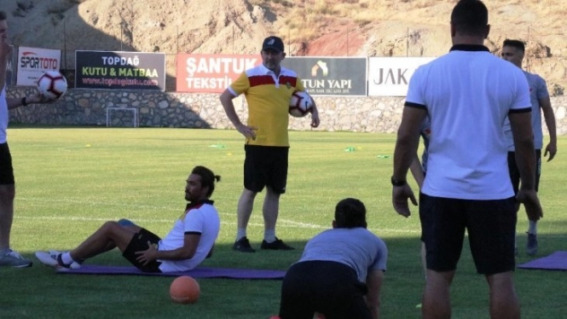 E.Yeni Malatyaspor un kampa hazırlığı sürüyor