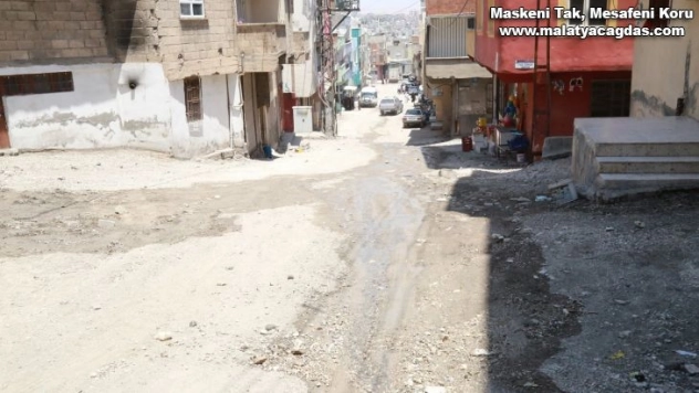 Eyyubiye'de  asfaltlama çalışması devam ediyor