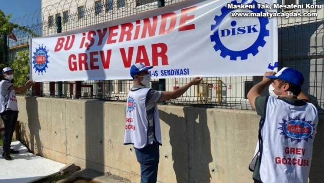 Fabrika işçilerinden grev