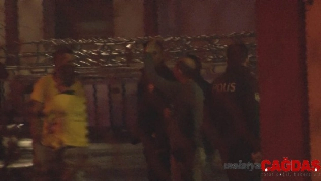 Fabrikada akşam yemeğinden zehirlenen 12 işçi hastaneye kaldırıldı