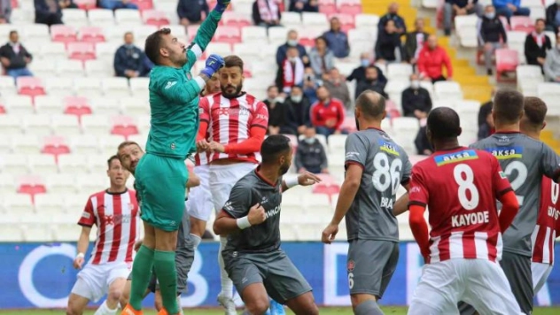 Fatih Karagümrük ile Sivasspor 6. randevuda