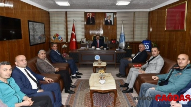 Federasyon temsilcilerinden Vali Akbıyık'a ziyaret