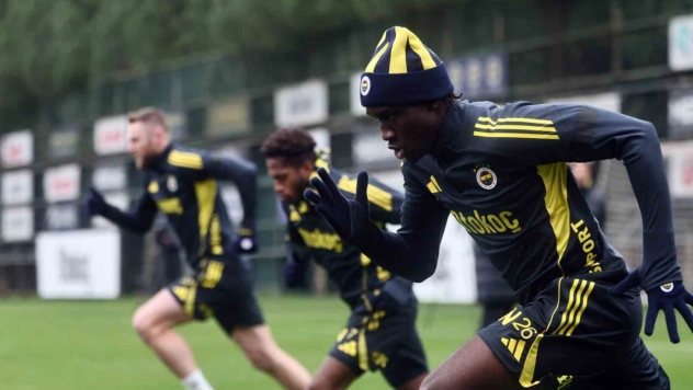 Fenerbahçe'de, Trabzonspor maçı hazırlıkları başladı