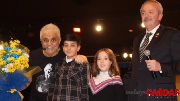 Fenerbahçeliler 'Kekeçoğlan' Stand Up Komedi Gösterisinde Buluştu