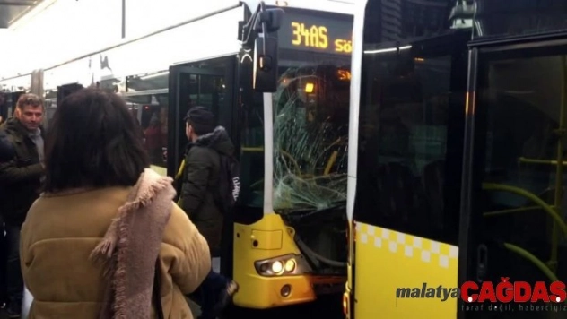 Fikirtepe'de metrobüs kazası