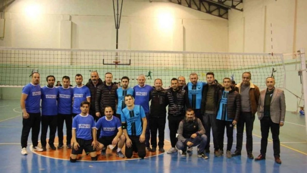 File şampiyonu Oltu Anadolu Lisesi